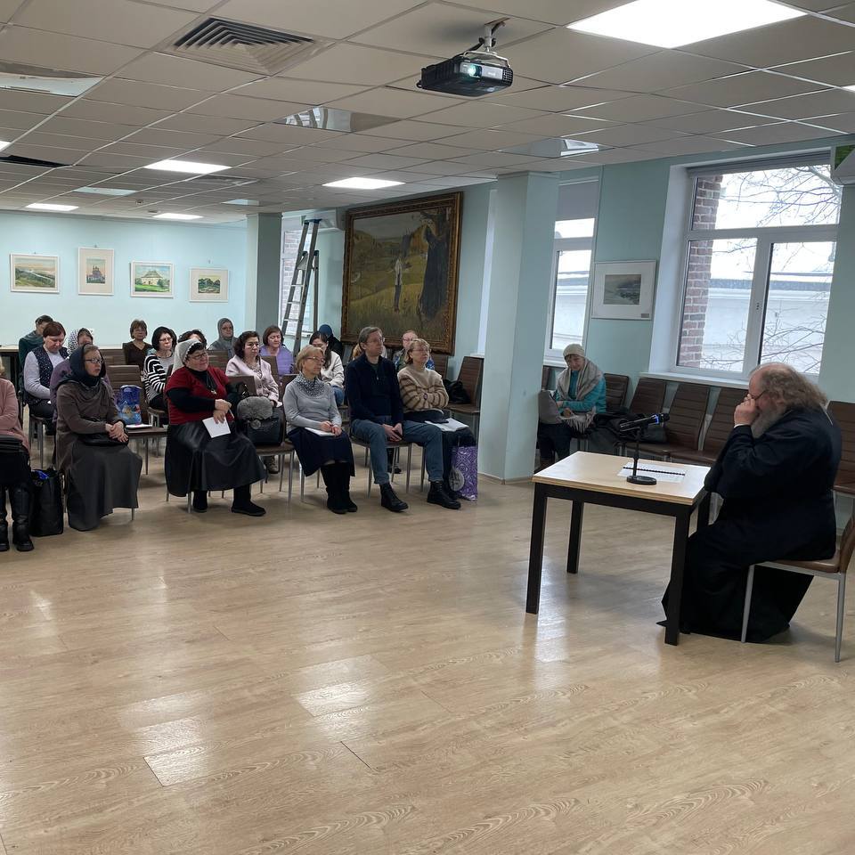 Занятие курсов повышения квалификации церковных работников