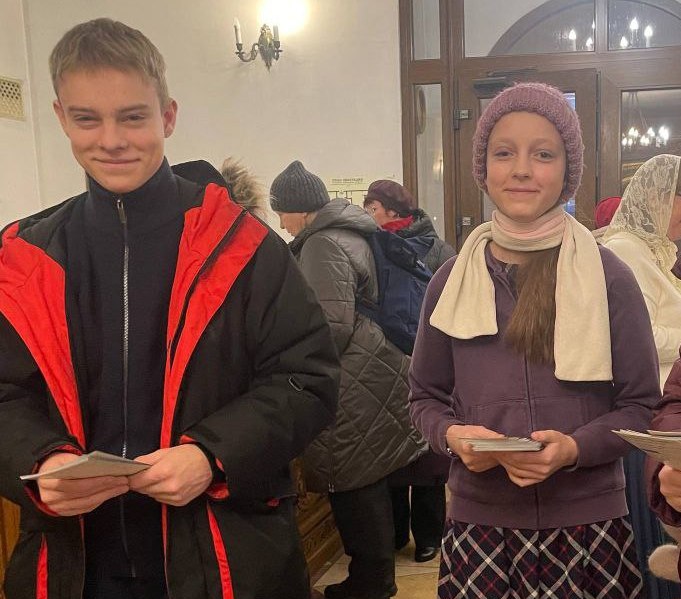 Православная молодёжь приходов провела миссионерскую акцию