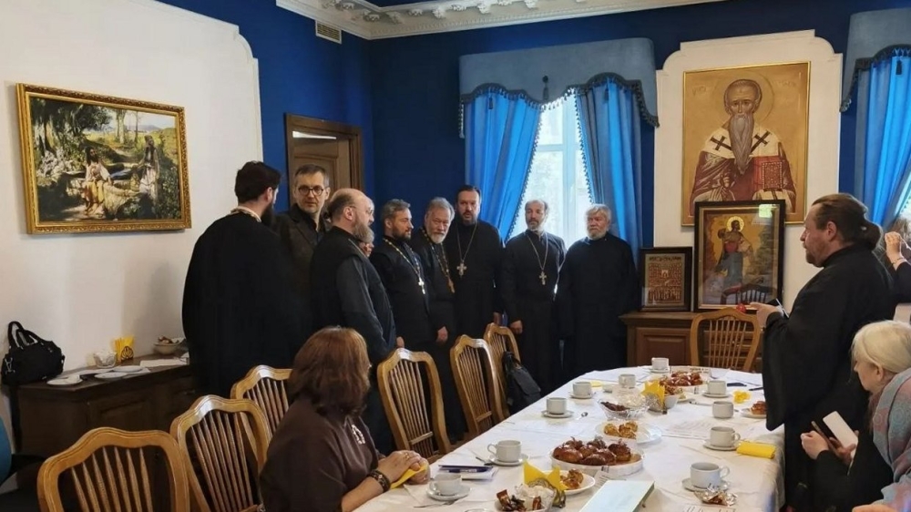 Cобрание ответственных на приходах Московской городской епархии, занимающихся помощью зависимым людям и их родственникам